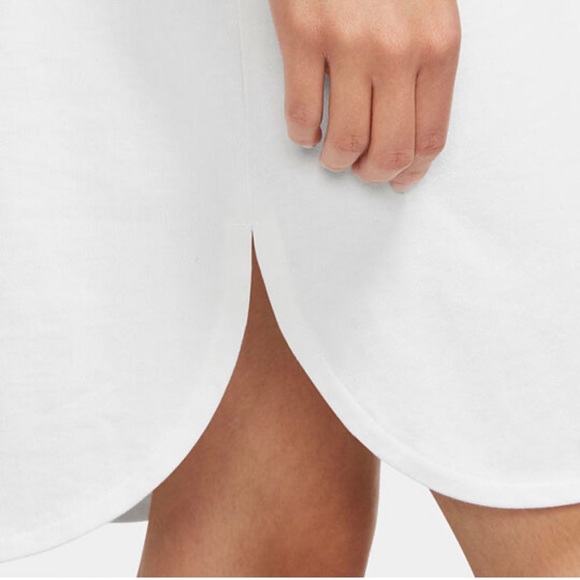 Nike T-shirt dress - Picture 3 of 4